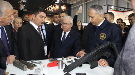 Bakanlar Yerlikaya ve Güler’den Selçuk Üniversitesi Standına Ziyaret